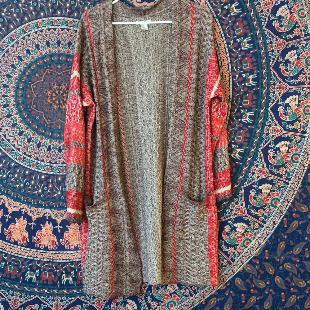 Lucky brand sweater. Great condition.